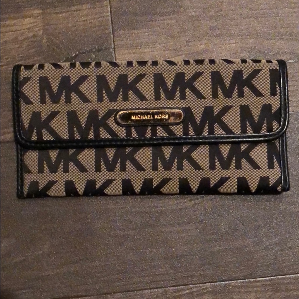 Michael Kors clutch